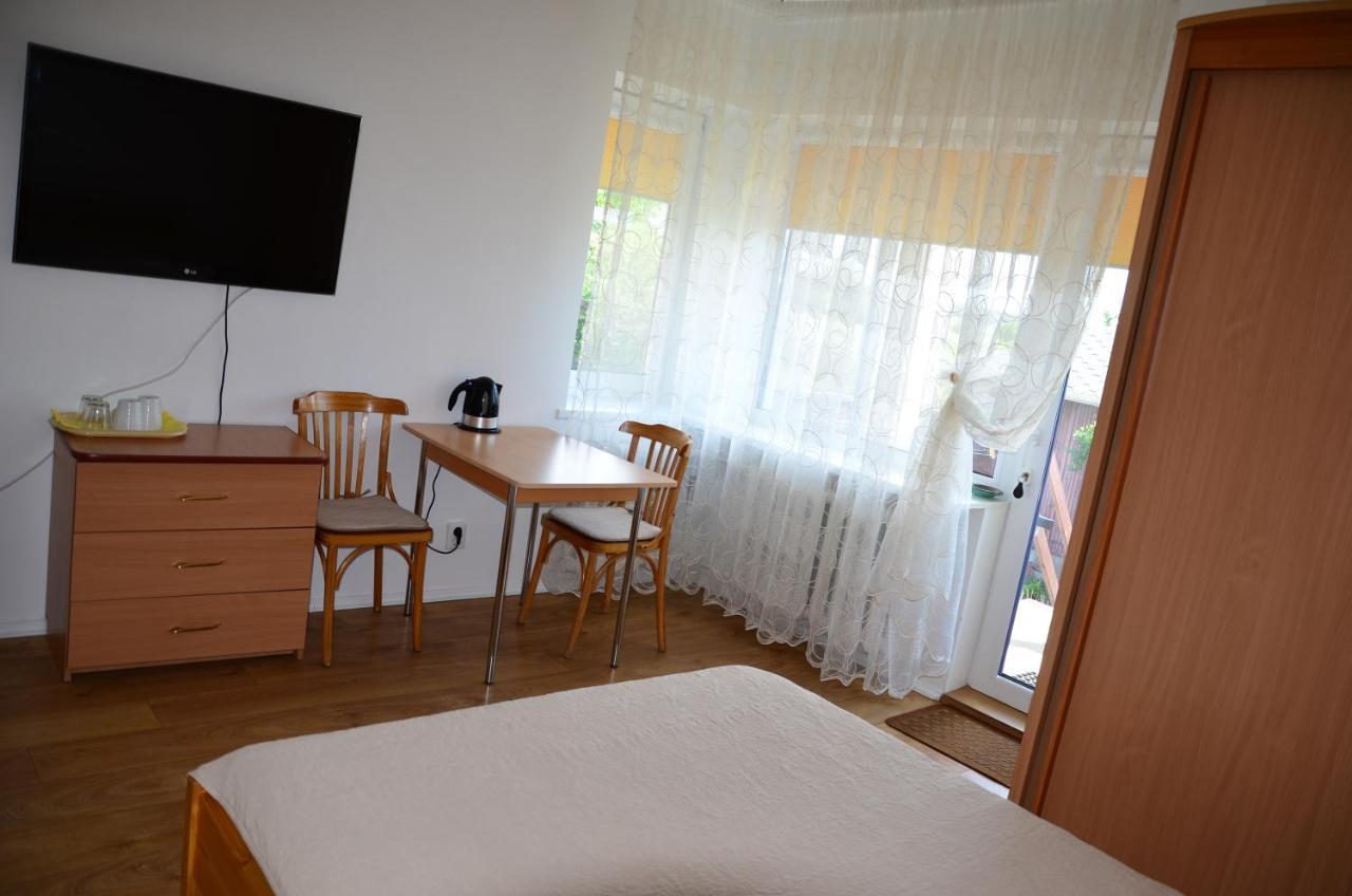 Nameliu Ir 2-4 Vietu Kambariu Nuoma Sventojoje, Zuvedru G Hotel Šventoji Exterior foto