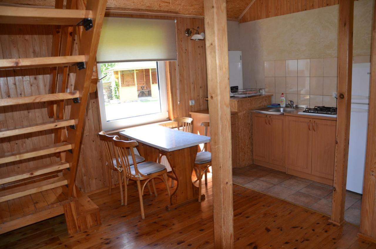 Nameliu Ir 2-4 Vietu Kambariu Nuoma Sventojoje, Zuvedru G Hotel Šventoji Exterior foto