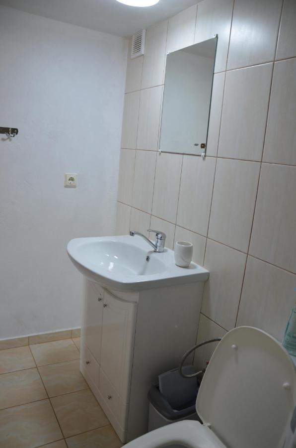 Nameliu Ir 2-4 Vietu Kambariu Nuoma Sventojoje, Zuvedru G Hotel Šventoji Exterior foto